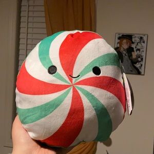 8” Squishmallow Dolce